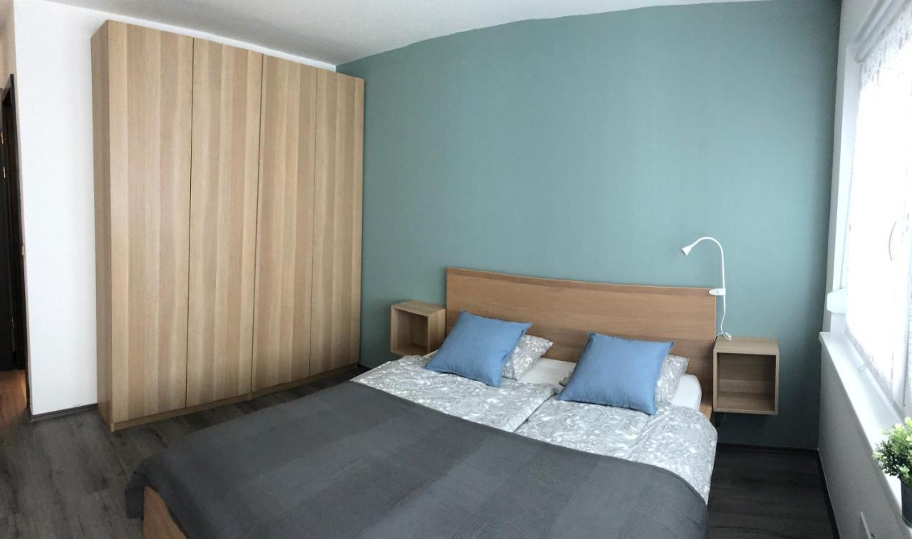 Millenove Apartman Balatonföldvár Esterno foto